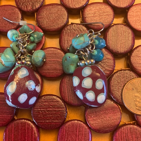 Hand painted turquoise and maroon dangly earrings - Picture 1 of 4